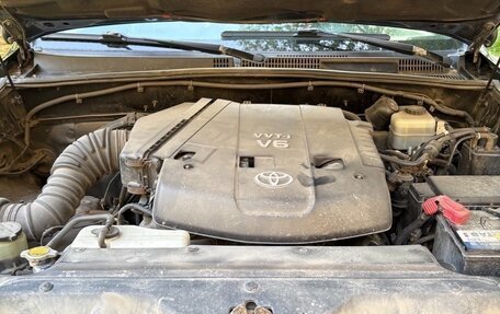 Toyota Land Cruiser Prado 120 рестайлинг, 2008 год, 1 780 000 рублей, 6 фотография
