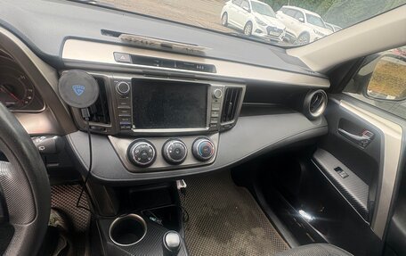 Toyota RAV4, 2014 год, 1 800 000 рублей, 10 фотография