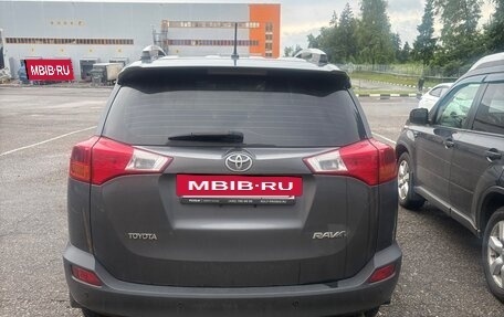 Toyota RAV4, 2014 год, 1 800 000 рублей, 3 фотография