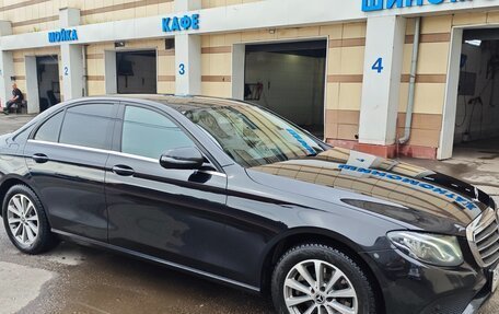 Mercedes-Benz E-Класс, 2018 год, 3 000 000 рублей, 4 фотография
