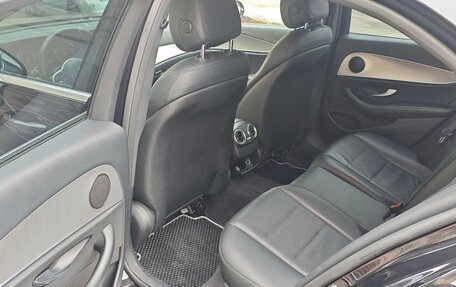Mercedes-Benz E-Класс, 2018 год, 3 000 000 рублей, 14 фотография