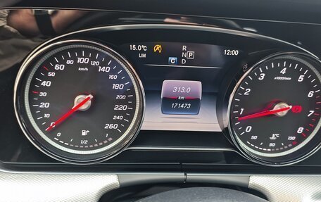 Mercedes-Benz E-Класс, 2018 год, 3 000 000 рублей, 13 фотография