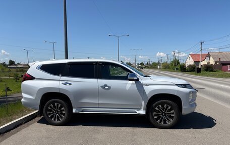 Mitsubishi Montero Sport, 2021 год, 4 850 000 рублей, 2 фотография