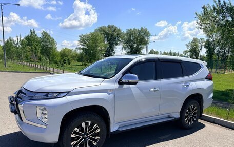 Mitsubishi Montero Sport, 2021 год, 4 850 000 рублей, 6 фотография