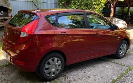 Hyundai Solaris II рестайлинг, 2012 год, 750 000 рублей, 3 фотография