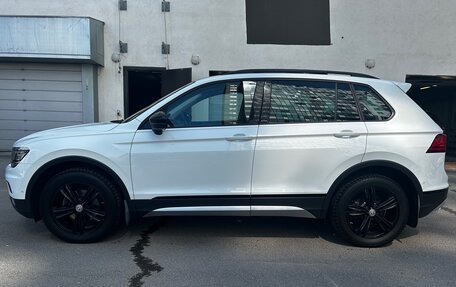 Volkswagen Tiguan II, 2020 год, 2 390 000 рублей, 4 фотография