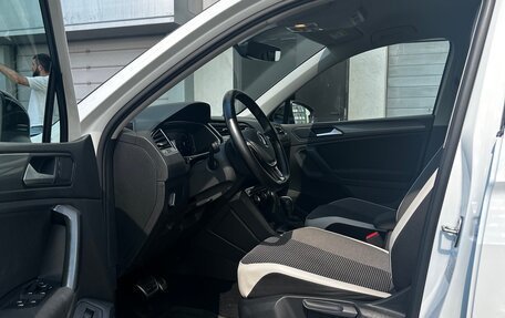 Volkswagen Tiguan II, 2020 год, 2 390 000 рублей, 9 фотография