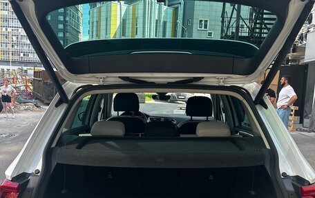 Volkswagen Tiguan II, 2020 год, 2 390 000 рублей, 18 фотография