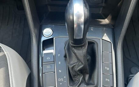 Volkswagen Tiguan II, 2020 год, 2 390 000 рублей, 19 фотография