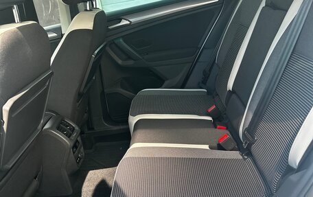 Volkswagen Tiguan II, 2020 год, 2 390 000 рублей, 36 фотография
