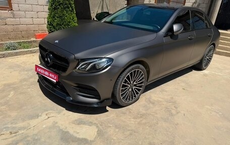 Mercedes-Benz E-Класс, 2018 год, 2 080 000 рублей, 3 фотография