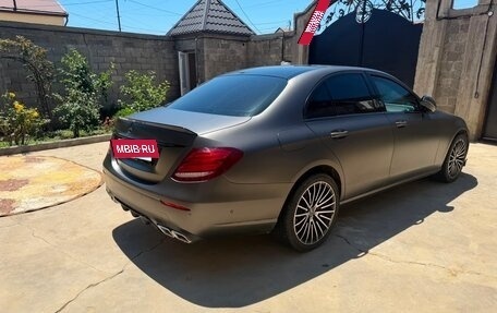 Mercedes-Benz E-Класс, 2018 год, 2 080 000 рублей, 2 фотография