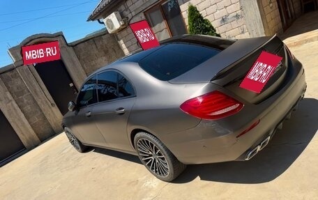 Mercedes-Benz E-Класс, 2018 год, 2 080 000 рублей, 4 фотография