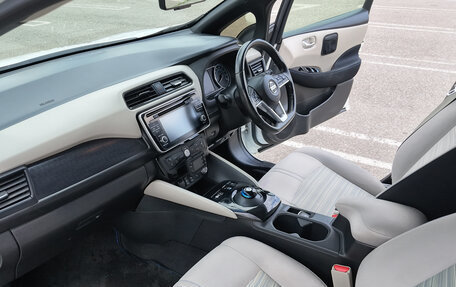 Nissan Leaf II, 2018 год, 1 300 000 рублей, 14 фотография