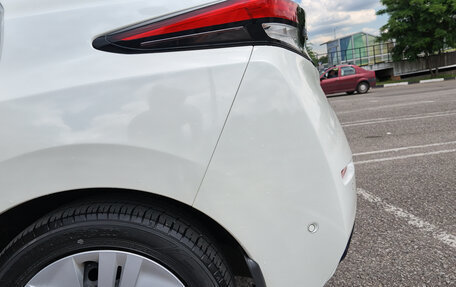 Nissan Leaf II, 2018 год, 1 300 000 рублей, 32 фотография