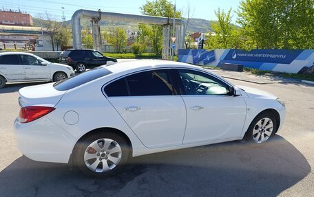 Opel Insignia II рестайлинг, 2011 год, 680 000 рублей, 2 фотография