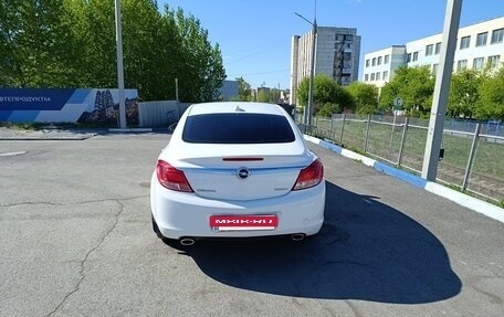 Opel Insignia II рестайлинг, 2011 год, 680 000 рублей, 3 фотография
