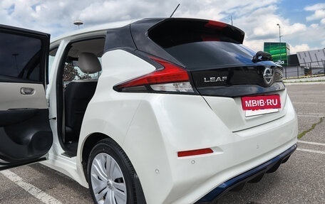 Nissan Leaf II, 2018 год, 1 300 000 рублей, 31 фотография