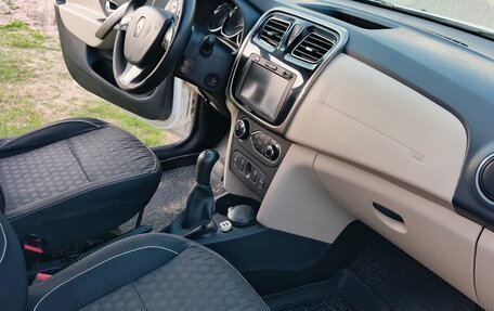 Renault Logan II, 2014 год, 700 000 рублей, 19 фотография