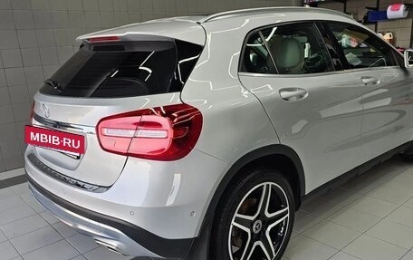 Mercedes-Benz GLA, 2015 год, 2 990 000 рублей, 4 фотография