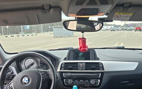 BMW 1 серия, 2018 год, 1 650 000 рублей, 13 фотография