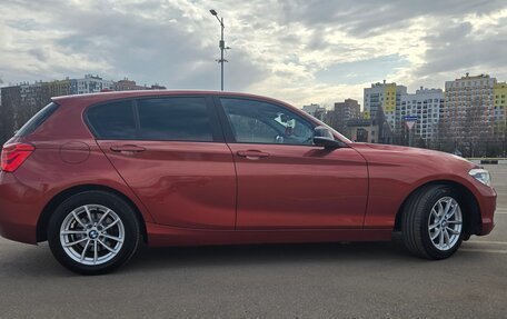 BMW 1 серия, 2018 год, 1 650 000 рублей, 10 фотография
