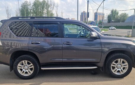 Toyota Land Cruiser Prado 150 рестайлинг 2, 2013 год, 2 590 000 рублей, 6 фотография