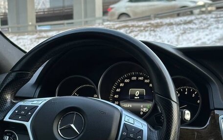 Mercedes-Benz E-Класс, 2013 год, 2 400 000 рублей, 11 фотография