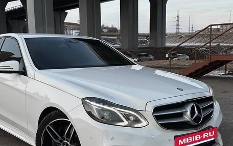 Mercedes-Benz E-Класс, 2013 год, 2 400 000 рублей, 4 фотография