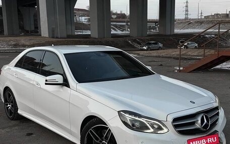 Mercedes-Benz E-Класс, 2013 год, 2 400 000 рублей, 3 фотография