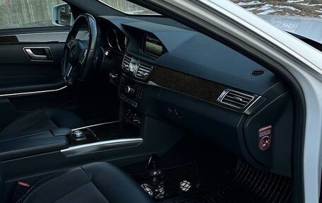 Mercedes-Benz E-Класс, 2013 год, 2 400 000 рублей, 16 фотография