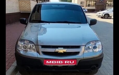 Chevrolet Niva I рестайлинг, 2013 год, 599 000 рублей, 2 фотография