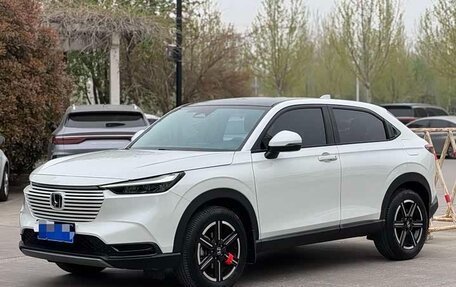 Honda Vezel, 2023 год, 1 829 000 рублей, 1 фотография