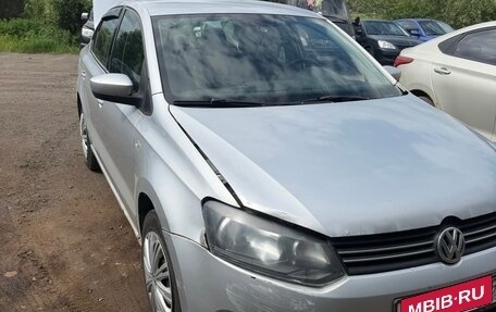 Volkswagen Polo VI (EU Market), 2012 год, 270 000 рублей, 1 фотография