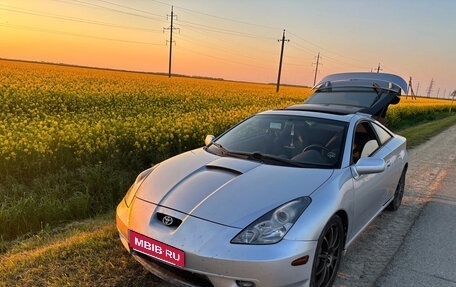 Toyota Celica VII рестайлинг, 2001 год, 800 000 рублей, 1 фотография