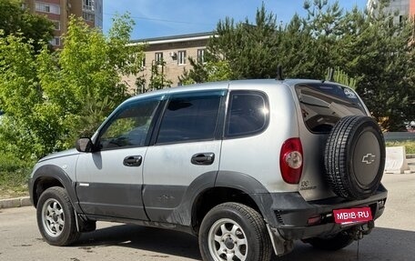 Chevrolet Niva I рестайлинг, 2011 год, 415 000 рублей, 3 фотография