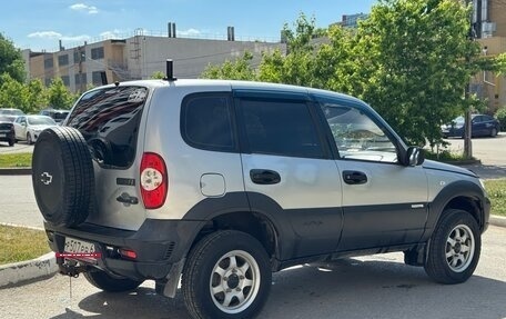 Chevrolet Niva I рестайлинг, 2011 год, 415 000 рублей, 4 фотография