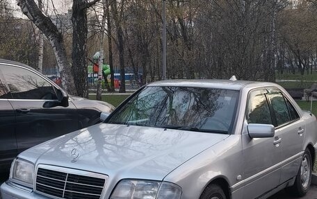 Mercedes-Benz C-Класс, 1995 год, 295 000 рублей, 2 фотография