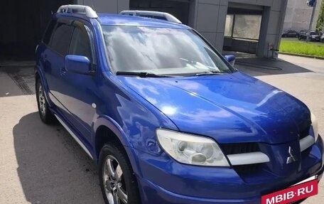Mitsubishi Outlander III рестайлинг 3, 2005 год, 620 000 рублей, 7 фотография