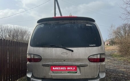 Hyundai Starex I рестайлинг, 2005 год, 530 000 рублей, 2 фотография