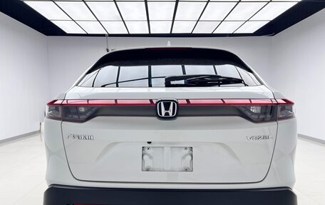 Honda Vezel, 2023 год, 2 300 000 рублей, 3 фотография
