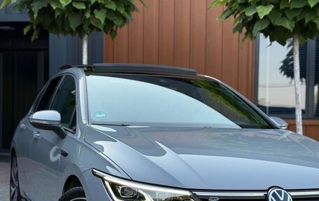 Volkswagen Golf VIII, 2023 год, 1 920 000 рублей, 3 фотография