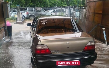 Daewoo Nexia I рестайлинг, 2000 год, 160 000 рублей, 2 фотография