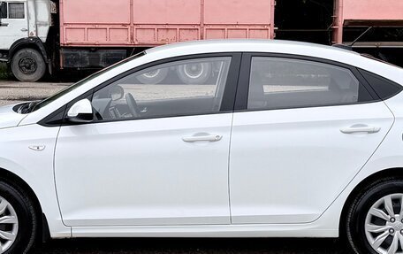 Hyundai Solaris II рестайлинг, 2021 год, 1 590 000 рублей, 8 фотография