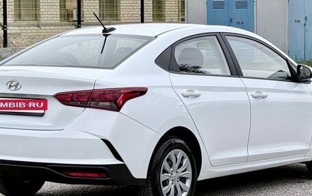 Hyundai Solaris II рестайлинг, 2021 год, 1 590 000 рублей, 4 фотография