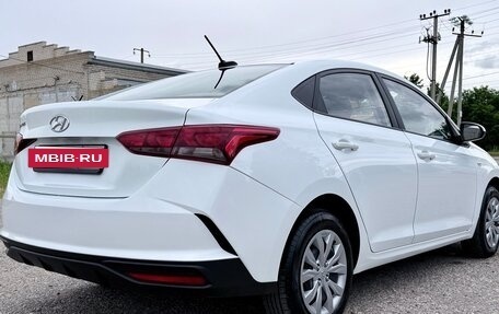 Hyundai Solaris II рестайлинг, 2021 год, 1 590 000 рублей, 18 фотография