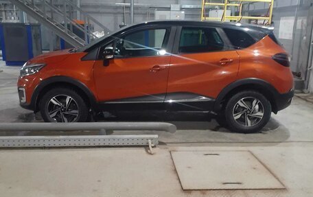 Renault Kaptur I рестайлинг, 2018 год, 1 450 000 рублей, 2 фотография