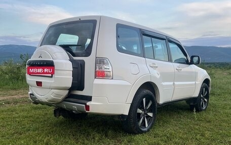 Mitsubishi Pajero IV, 2010 год, 1 550 000 рублей, 5 фотография