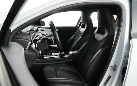 Mercedes-Benz A-Класс, 2019 год, 2 347 077 рублей, 10 фотография