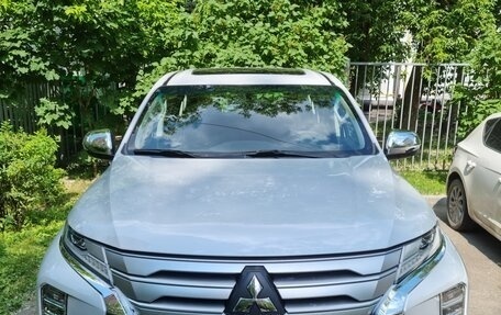 Mitsubishi Montero Sport, 2021 год, 4 100 000 рублей, 2 фотография